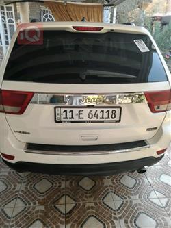 جیپ گراند شیرۆکی